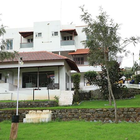 Bison View Resort Ooty Bagian luar foto