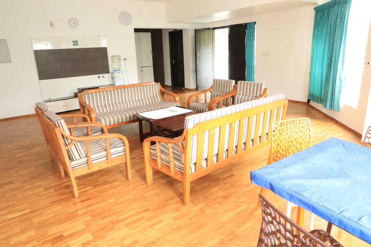 Bison View Resort Ooty Bagian luar foto